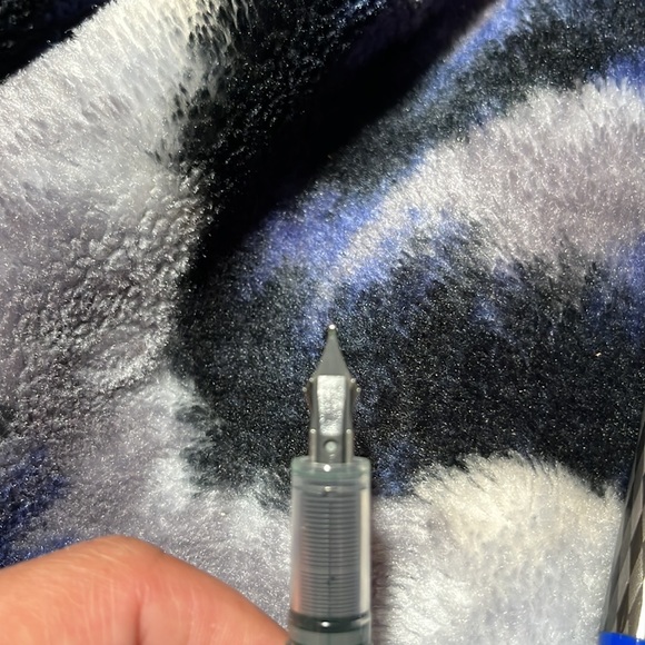 Varsity pens - Picture 4 of 7